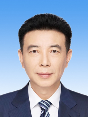 陳贄，男，漢族，1965年10月生，研究生學歷，中共黨員，現任人民日報社編委委員、海外版編輯部總編輯。